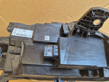 Laden Sie das Bild in den Galerie-Viewer, Frontscheinwerfer Opel Zafira Vivaro C 98472099800 Links Scheinwerfer Headlight SCH4948246431tz