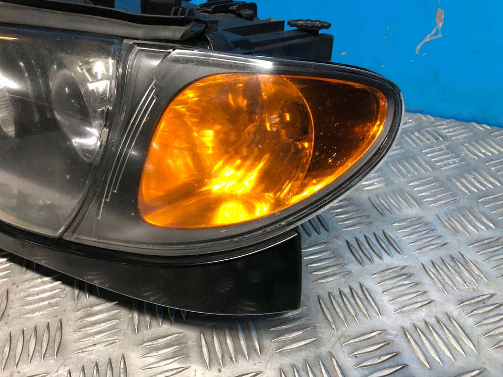 Frontscheinwerfer BMW E46 7165775 Xenon Ein Stück (Rechts oder Links) Headlight SCH5324730373ls