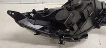 Laden Sie das Bild in den Galerie-Viewer, Frontscheinwerfer Renault Scenic 260601946R Links Scheinwerfer Headlight SCH3308102893tj
