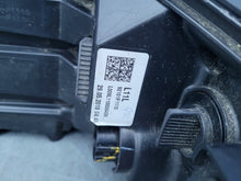 Load image into Gallery viewer, Frontscheinwerfer Kia Sportage IV 92101-F1110 Xenon Links Scheinwerfer Headlight SCH7474558466op
