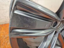 Laden Sie das Bild in den Galerie-Viewer, 1x Alufelge 19 Zoll 7.0" 5x112 43ET Glanz Silber 5NA601025Q VW Tiguan Rim Wheel FEL8324907765ro