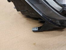 Laden Sie das Bild in den Galerie-Viewer, Frontscheinwerfer Dacia Duster 260101133R LED Rechts Scheinwerfer Headlight