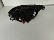 Laden Sie das Bild in den Galerie-Viewer, Frontscheinwerfer Opel Astra L 9851881680 Full LED Ein Stück (Rechts oder Links) SCH7162867796xq