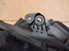 Laden Sie das Bild in den Galerie-Viewer, Frontscheinwerfer Toyota Highlander 10100-8A06K Full LED Rechts oder Links