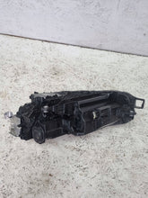 Laden Sie das Bild in den Galerie-Viewer, Frontscheinwerfer Skoda Superb 3P1941016 Rechts Scheinwerfer Headlight SCH5341458729qt