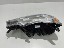 Laden Sie das Bild in den Galerie-Viewer, Frontscheinwerfer Mitsubishi Outlander II 8301C594 Xenon Rechts Headlight