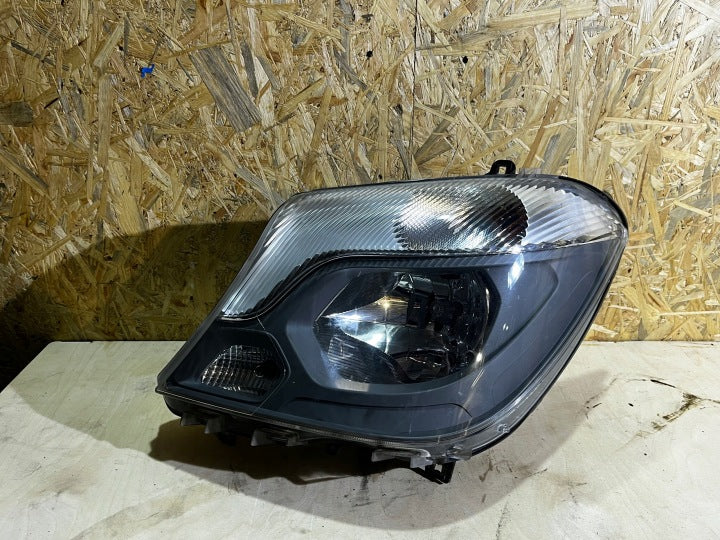 Frontscheinwerfer Mercedes-Benz Sprinter A9068202461 Links Headlight SCH1756250121xt