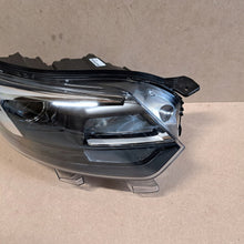 Load image into Gallery viewer, Frontscheinwerfer Opel Vivaro Zafira Life 9832836480 Xenon Rechts Headlight