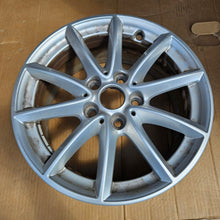 Laden Sie das Bild in den Galerie-Viewer, 1x Alufelge 16 Zoll 7.0" 5x112 52ET 6855080 BMW 2 Active Tourer F45 Rim Wheel FEL7468465084il