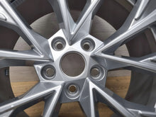 Laden Sie das Bild in den Galerie-Viewer, 1x Alufelge 18 Zoll 8.0" 5x112 44ET Glanz 3P0601025E Skoda Superb Rim Wheel FEL6708715541sr