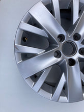 Load image into Gallery viewer, 1x Alufelge 16 Zoll 6.5&quot; 5x112 5K0601025AL VW Golf Rim Wheel