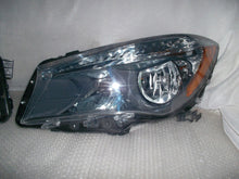 Laden Sie das Bild in den Galerie-Viewer, Frontscheinwerfer Mercedes-Benz Cla A1178200861 A1178200761 Rechts oder Links