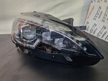 Laden Sie das Bild in den Galerie-Viewer, Frontscheinwerfer Peugeot 308 9677832380 Rechts Scheinwerfer Headlight SCH6392387209jt