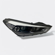 Load image into Gallery viewer, Frontscheinwerfer Hyundai III 92102-D7200 LED Rechts Scheinwerfer Headlight