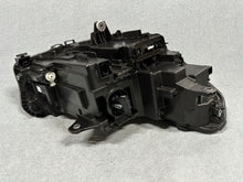 Laden Sie das Bild in den Galerie-Viewer, Frontscheinwerfer BMW X1 5A5BD47-02 LED Ein Stück (Rechts oder Links) Headlight SCH6128361682sq