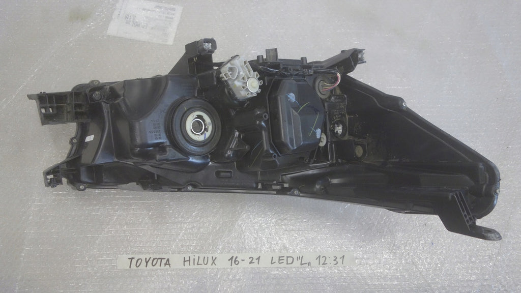 Frontscheinwerfer Toyota Hilux VIII LED Links Scheinwerfer Headlight SCH3122651898xk