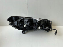 Laden Sie das Bild in den Galerie-Viewer, Frontscheinwerfer Skoda Enyaq 5LB941015A Links Scheinwerfer Headlight