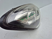 Laden Sie das Bild in den Galerie-Viewer, Frontscheinwerfer Kia Ceed ZWW1539 Rechts Scheinwerfer Headlight