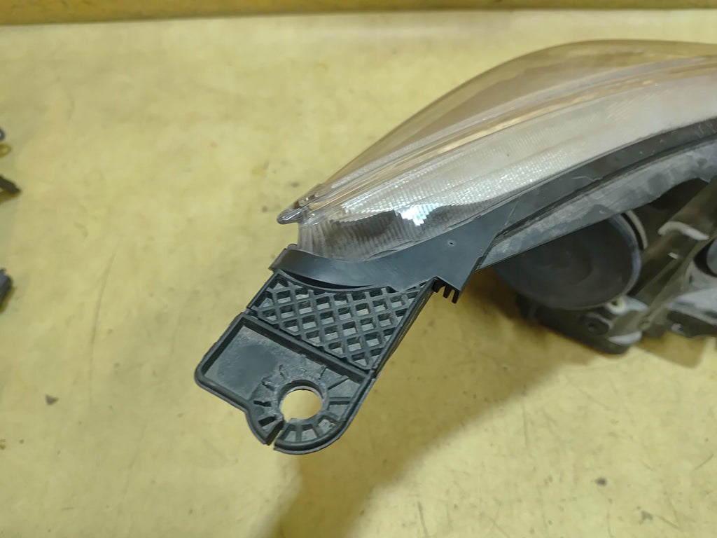 Frontscheinwerfer Ford Focus F1EB13W030AEA FALSE Scheinwerfer Headlight SCH5602560905du