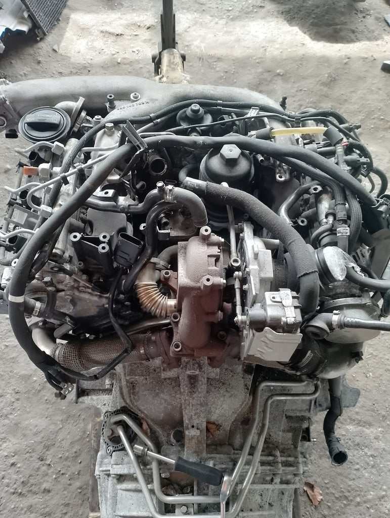 Motor Audi A4 B8 CGK 2.7 TDI 160TKm Diesel Engine Unkomplett
