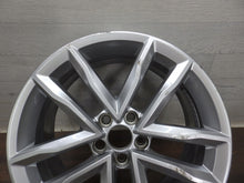 Laden Sie das Bild in den Galerie-Viewer, 1x Alufelge 17 Zoll 7.0&quot; 5x100 46ET 6C0601025 VW Polo Rim Wheel