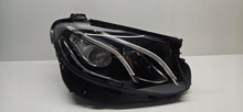 Laden Sie das Bild in den Galerie-Viewer, Frontscheinwerfer Mercedes-Benz W213 A2139068808 LED Rechts Headlight SCH8074405757pc