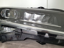 Laden Sie das Bild in den Galerie-Viewer, Frontscheinwerfer Skoda Superb III 3V1941016D Rechts Scheinwerfer Headlight SCH8618709066zn