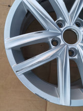 Load image into Gallery viewer, 1x Alufelge 16 Zoll 6.5&quot; 5x112 5G0601025CS VW Golf Vii Rim Wheel