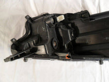 Load image into Gallery viewer, Frontscheinwerfer Toyota Yaris MM118 Links Scheinwerfer Headlight SCH1485282593rn