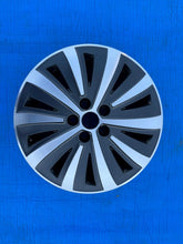 Load image into Gallery viewer, 1x Alufelge 17 Zoll 6.5" 5x112 41ET Glanz Graphit 3V0601025AH Mg Superb FEL1872847046qx