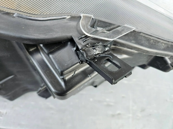 Frontscheinwerfer Toyota Yaris KJL69 Links Scheinwerfer Headlight SCH7278117779zk