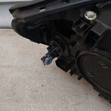 Laden Sie das Bild in den Galerie-Viewer, Frontscheinwerfer BMW 2 F45 F46 7472213 LED Ein Stück (Rechts oder Links) SCH2332800959jq