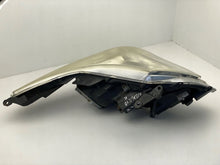 Laden Sie das Bild in den Galerie-Viewer, Frontscheinwerfer Toyota Avensis 8116605310 Links Scheinwerfer Headlight SCH5540808925rm