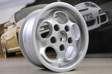 Load image into Gallery viewer, 1x Alufelge 15 Zoll 7.0" 5x130 95136210400 Porsche Rim Wheel FEL3372041380ne