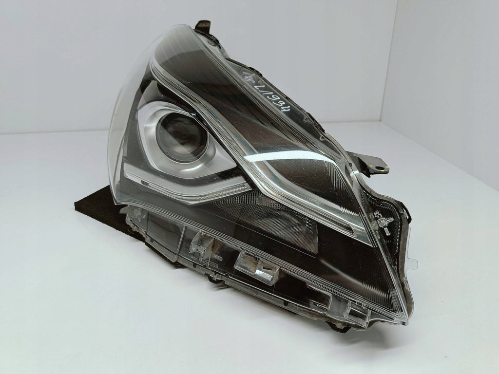 Frontscheinwerfer Toyota Yaris Rechts Scheinwerfer Headlight SCH9927163302om