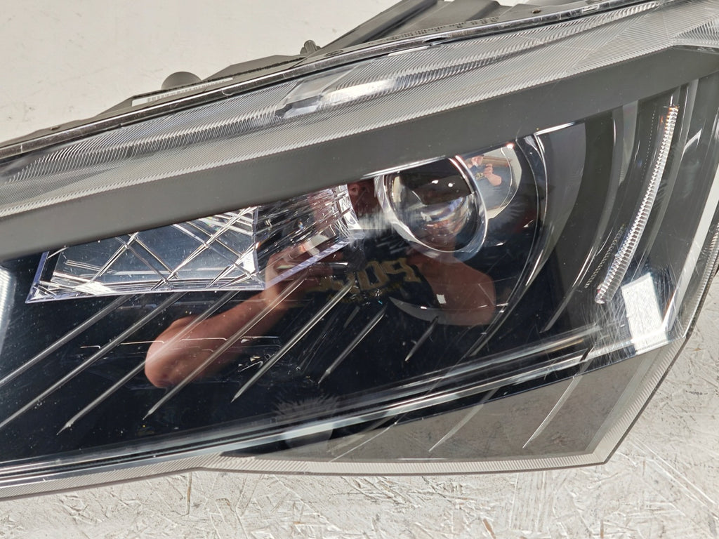 Frontscheinwerfer Skoda Superb III 3V1941017A Links Scheinwerfer Headlight SCH3181664578lm