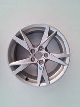 Load image into Gallery viewer, 1x Alufelge 17 Zoll 7.0" 5x112 43ET Glanz Silber 8U0601025 Audi Rim Wheel FEL5014658470gk
