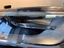 Laden Sie das Bild in den Galerie-Viewer, Frontscheinwerfer Audi Q3 8U0941006 Xenon Rechts Scheinwerfer Headlight SCH9537929596se