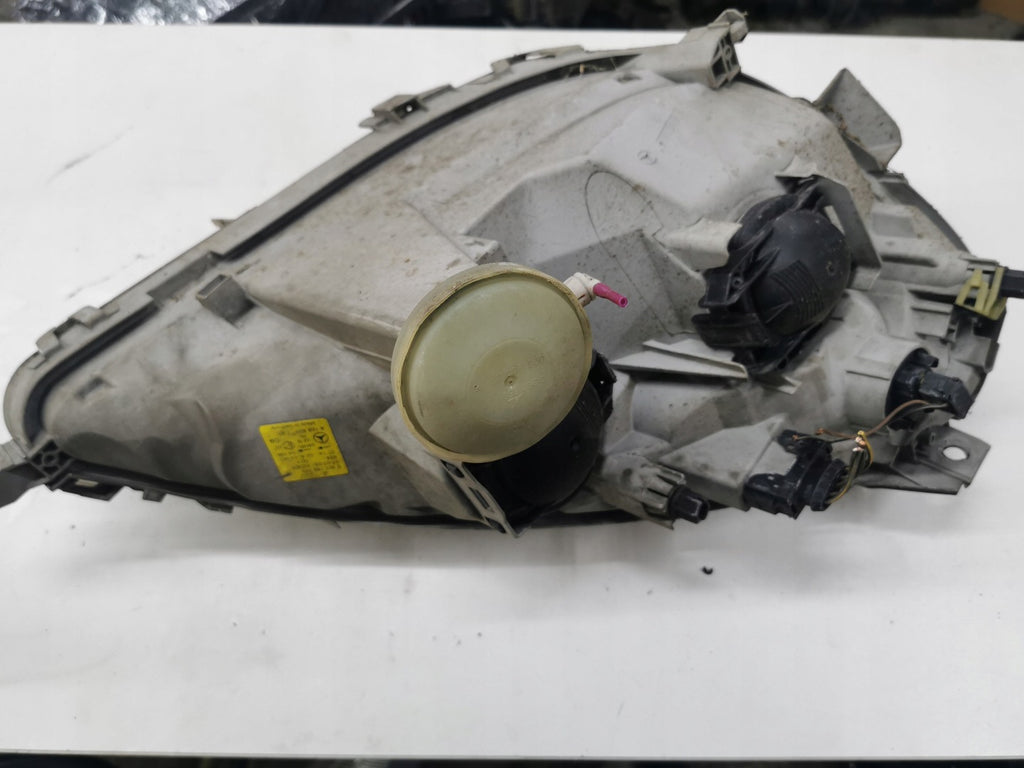 Frontscheinwerfer Mercedes-Benz W168 A1688201761 Ein Stück (Rechts oder Links)