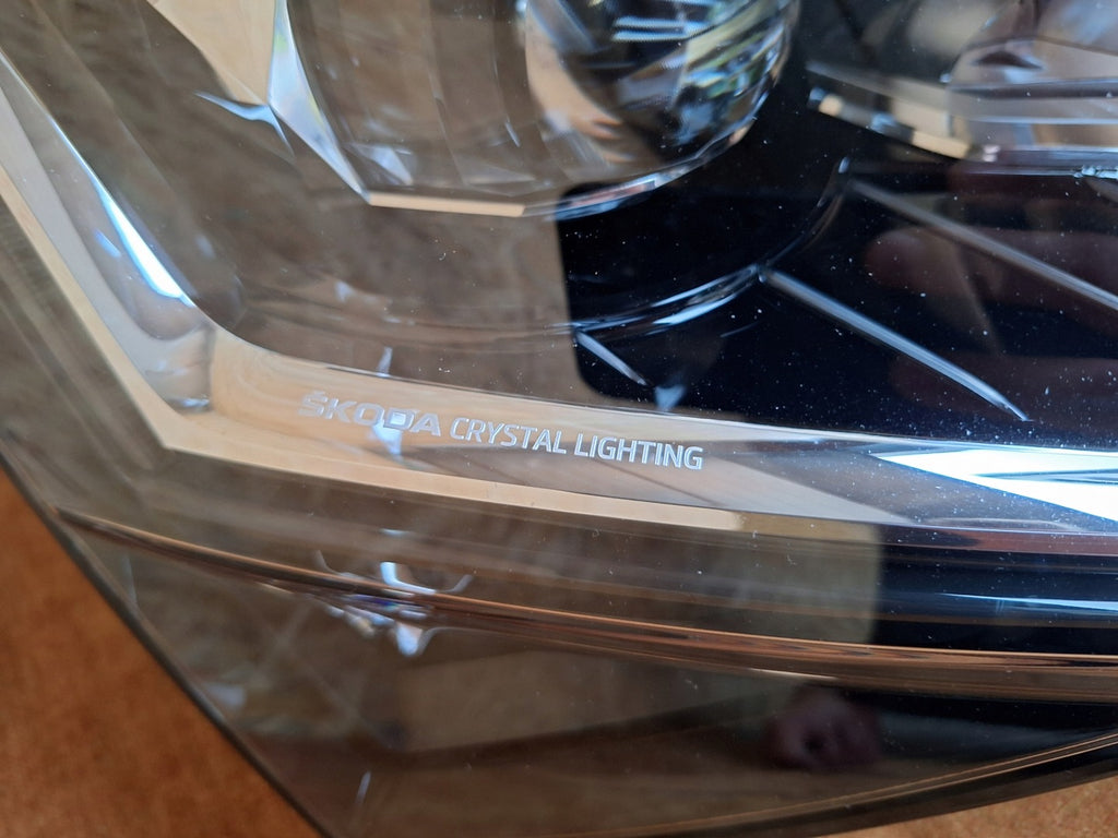 Frontscheinwerfer Skoda Superb III 3V1941016D Full LED Rechts Headlight