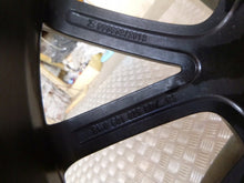 Load image into Gallery viewer, 1x Alufelge 19 Zoll 8.5" 5x112 40ET 8W0601025 Audi A4 Rim Wheel FEL6420750437bz