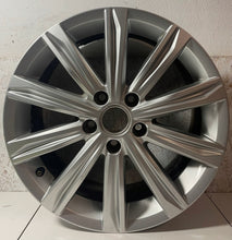 Load image into Gallery viewer, 1x Alufelge 17 Zoll 6.5" 5x112 5TA601025J VW Touran Rim Wheel FEL8272751556qr