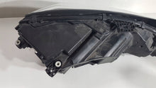 Laden Sie das Bild in den Galerie-Viewer, Frontscheinwerfer Audi A5 8W6941035E LED Links Scheinwerfer Headlight SCH3716231320gj