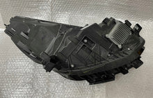 Laden Sie das Bild in den Galerie-Viewer, Frontscheinwerfer Tesla Model 3 151495200C LED Links Scheinwerfer Headlight