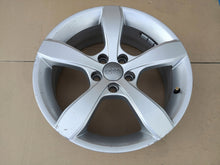 Laden Sie das Bild in den Galerie-Viewer, 1x Alufelge 16 Zoll 6.0&quot; 5x100 30ET Glanz Silber 8X0071496 Audi A1 Rim Wheel