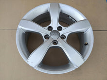 Laden Sie das Bild in den Galerie-Viewer, 1x Alufelge 16 Zoll 6.0" 5x100 30ET Glanz Silber 8X0071496 Audi A1 Rim Wheel FEL1991721070qu