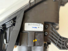 Laden Sie das Bild in den Galerie-Viewer, Frontscheinwerfer Renault Twingo III 260602593R Links Scheinwerfer Headlight SCH9435766639np