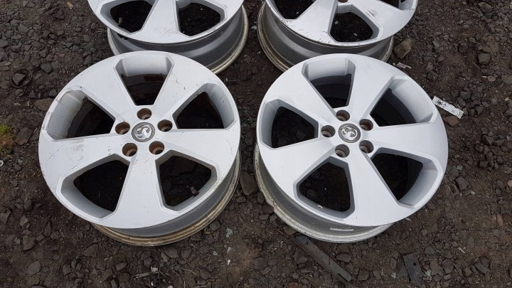 4x Alufelge 17 Zoll 7.0" 5x105 38ET GGC11027 Opel Zafira C Rim Wheel FEL5898561622rl