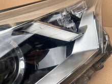 Laden Sie das Bild in den Galerie-Viewer, Frontscheinwerfer Toyota Chr 81110-F4031-00 Rechts Scheinwerfer Headlight SCH6763301707yr