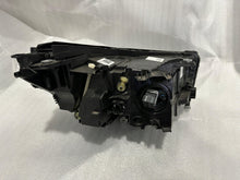 Laden Sie das Bild in den Galerie-Viewer, Frontscheinwerfer BMW 5 5A798D1-08 LED Links Scheinwerfer Headlight SCH5755277653il